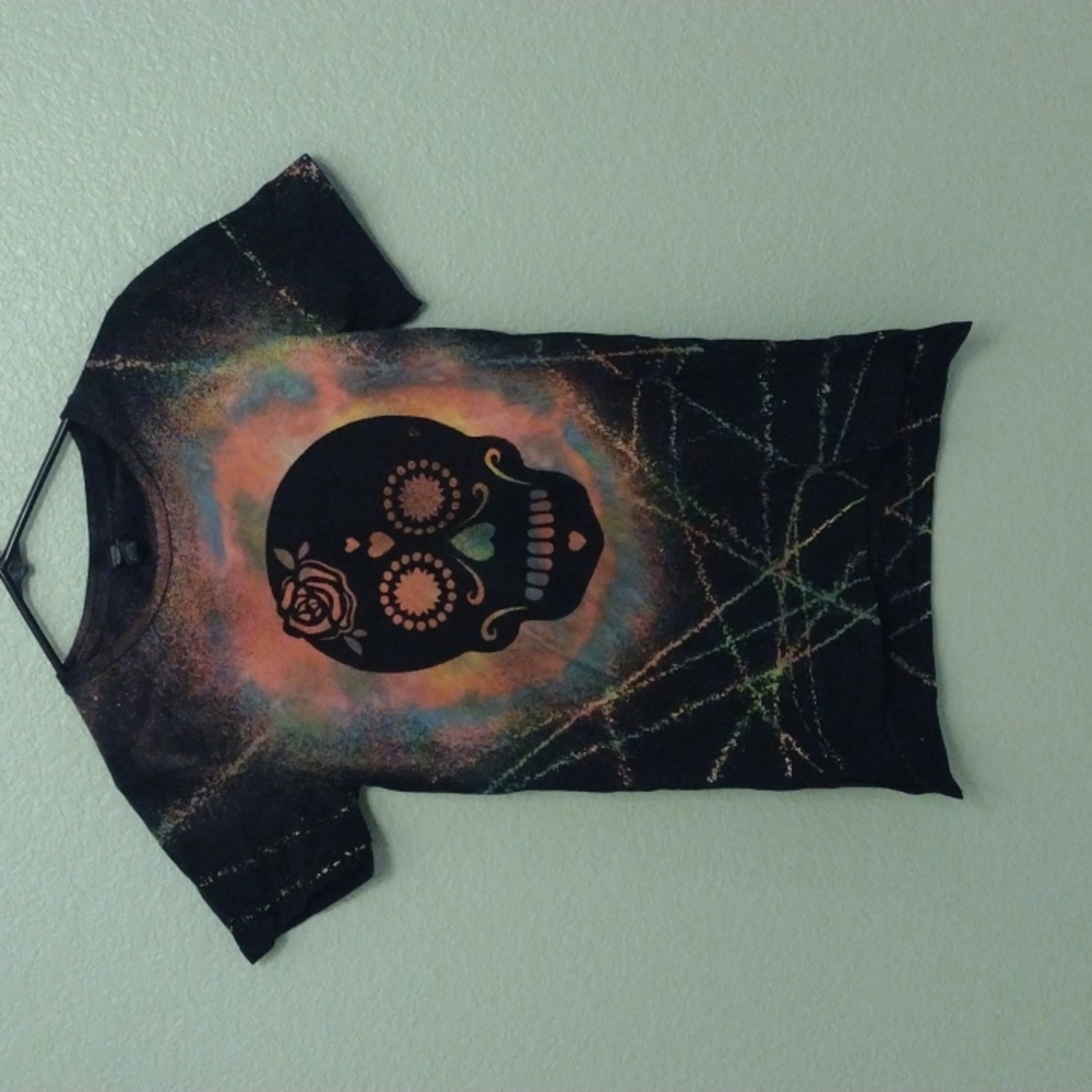 Custom Bleach Skull Stencil Tie Dye Drop Tail Women's Tee Shirt